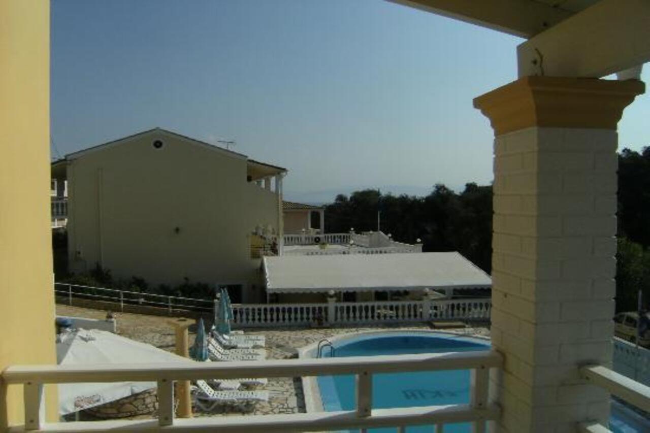 Kerkyra Beach Hotel&Apartments Benitses  Exteriör bild