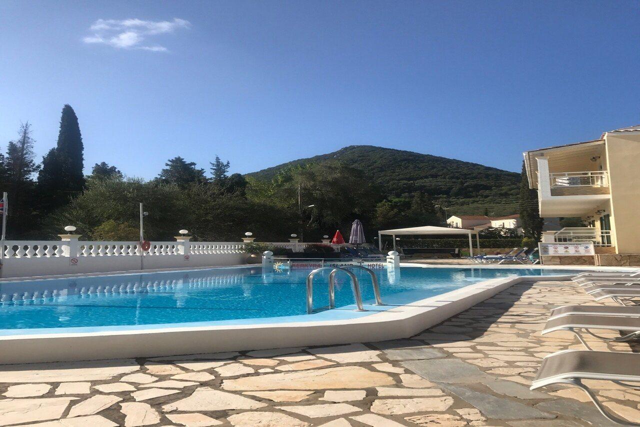 Kerkyra Beach Hotel&Apartments Benitses  Exteriör bild
