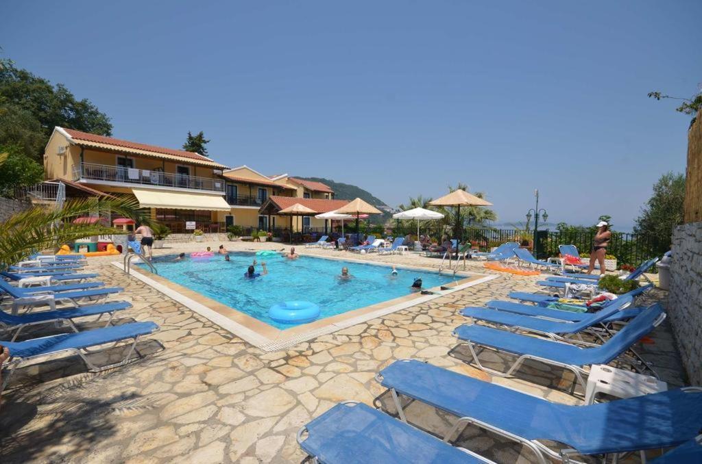 Kerkyra Beach Hotel&Apartments Benitses  Exteriör bild