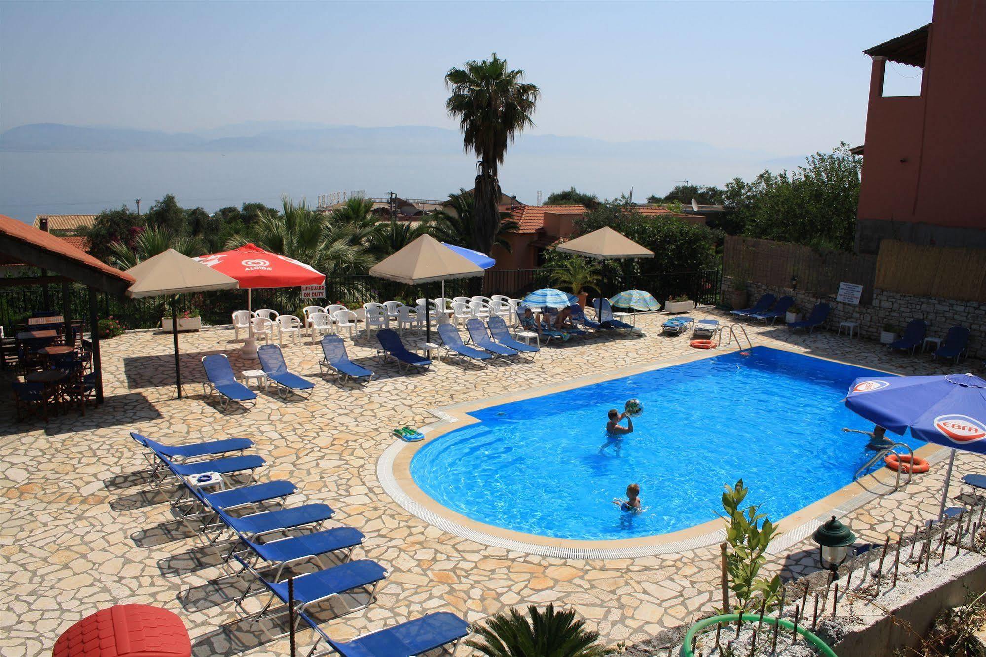 Kerkyra Beach Hotel&Apartments Benitses  Exteriör bild